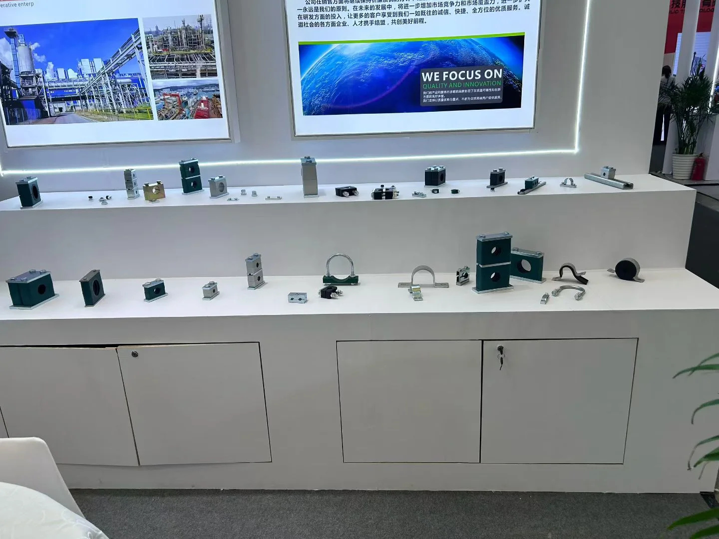 Full product counter — standard, heavy, stainless, cushioned and U-bolt series